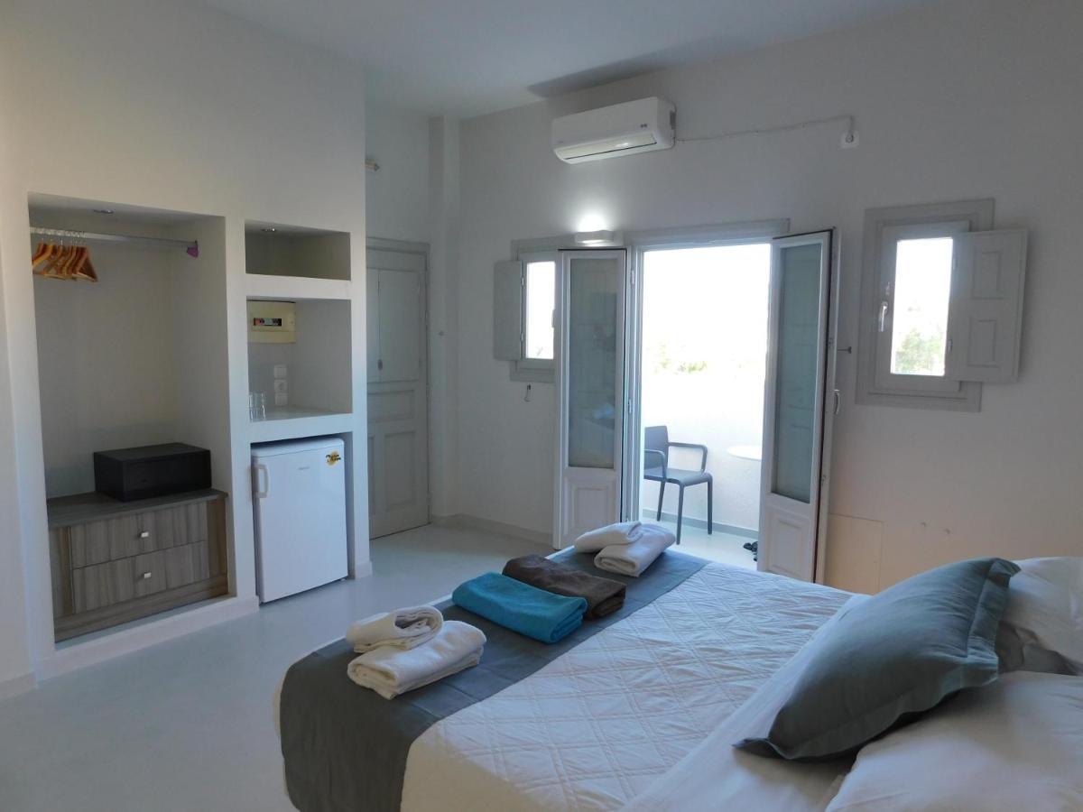 One And Only Beachfront Rooms 페리사 외부 사진
